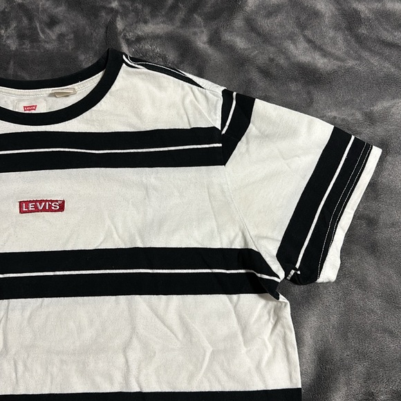 Levi’s Men’s T-Shirt - Picture 2 of 4